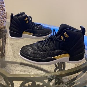 Jordan Women Air Jordan 12 Retro snakeskin SKU AO6068-007